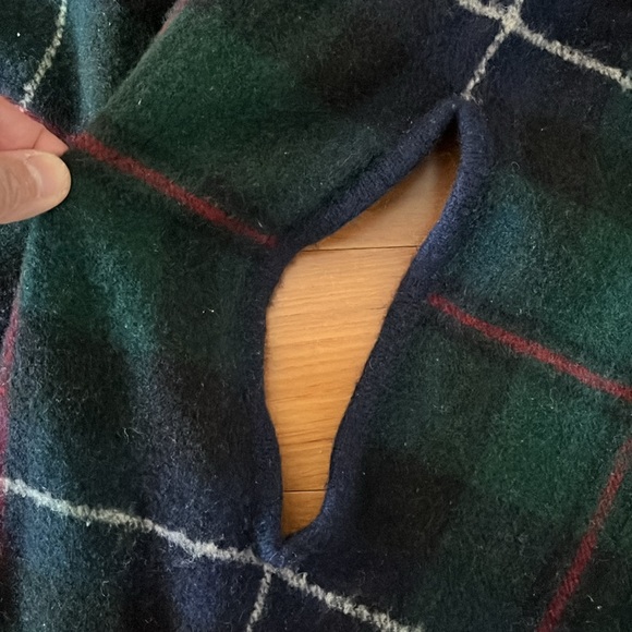 MUJI 100% wool wearable stole - Picture 3 of 3